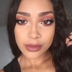 Meet your Posher, Emely